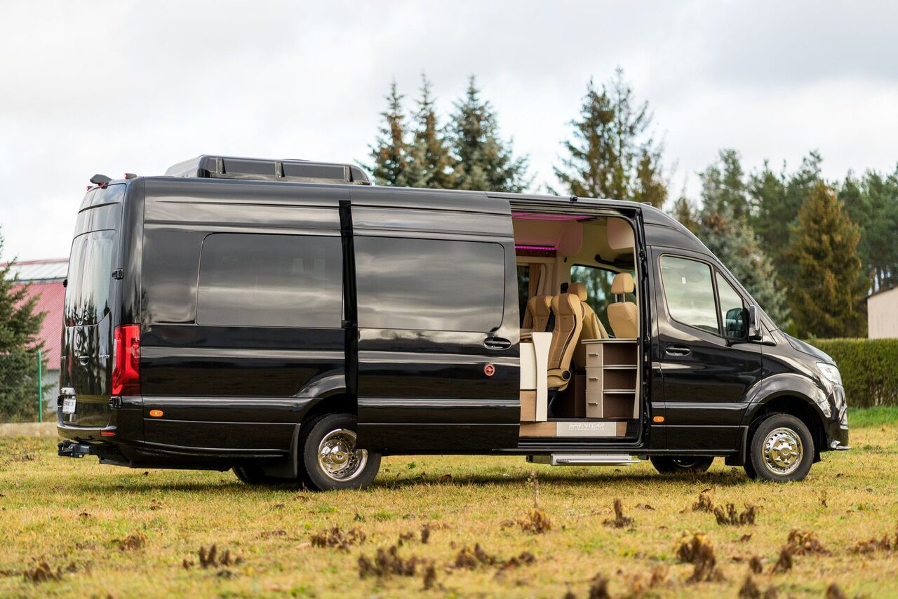 VIP Sprinter transfer exterior